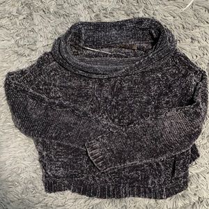 Women’s crop sweater